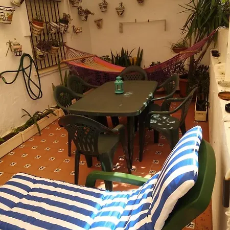 Apartamento Con Piscina Y Terraza Junto A La Playa Apartment *