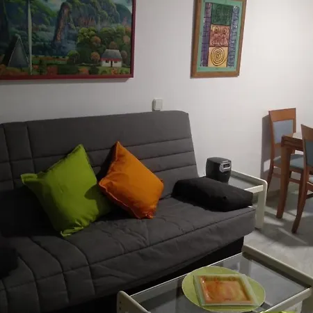 Apartamento Con Piscina Y Terraza Junto A La Playa *
