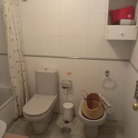 Apartamento Con Piscina Y Terraza Junto A La Playa Apartment *