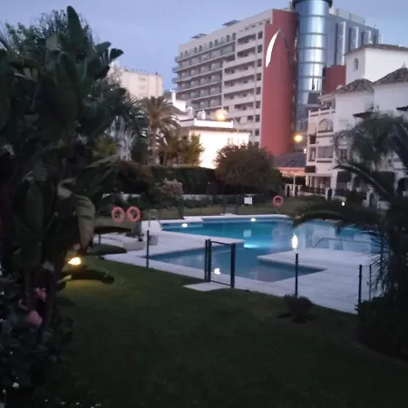 Apartment Apartamento Con Piscina Y Terraza Junto A La Playa Benalmadena